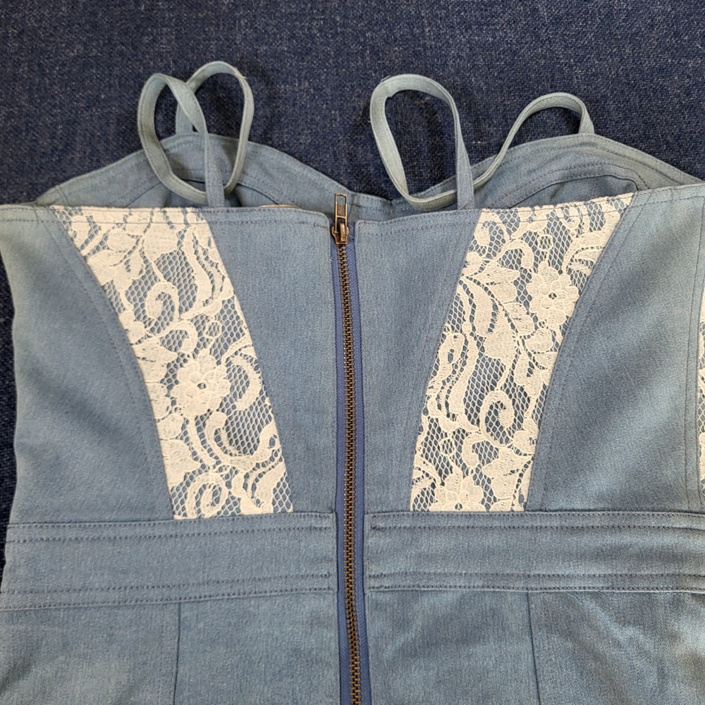 Fumblin Foe Light Blue Denim Lace Bustier Mini Dress Sweetheart Medium NWT - Picture 6 of 9
